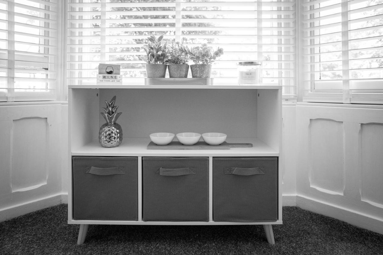 Charles Alexander Short Stay - Clifton Drive Beach Retreat Lytham St Annes Bagian luar foto