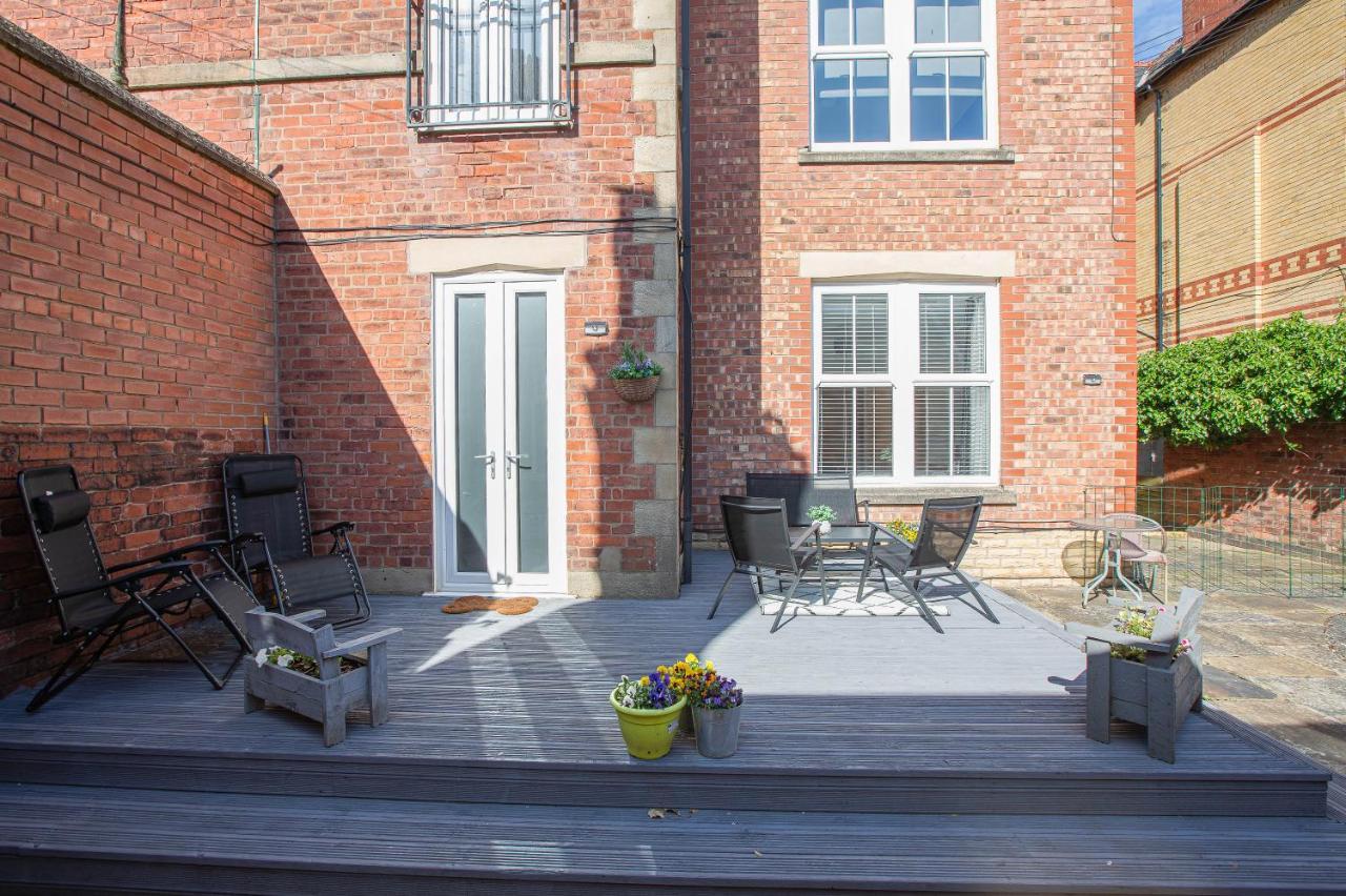 Charles Alexander Short Stay - Clifton Drive Beach Retreat Lytham St Annes Bagian luar foto